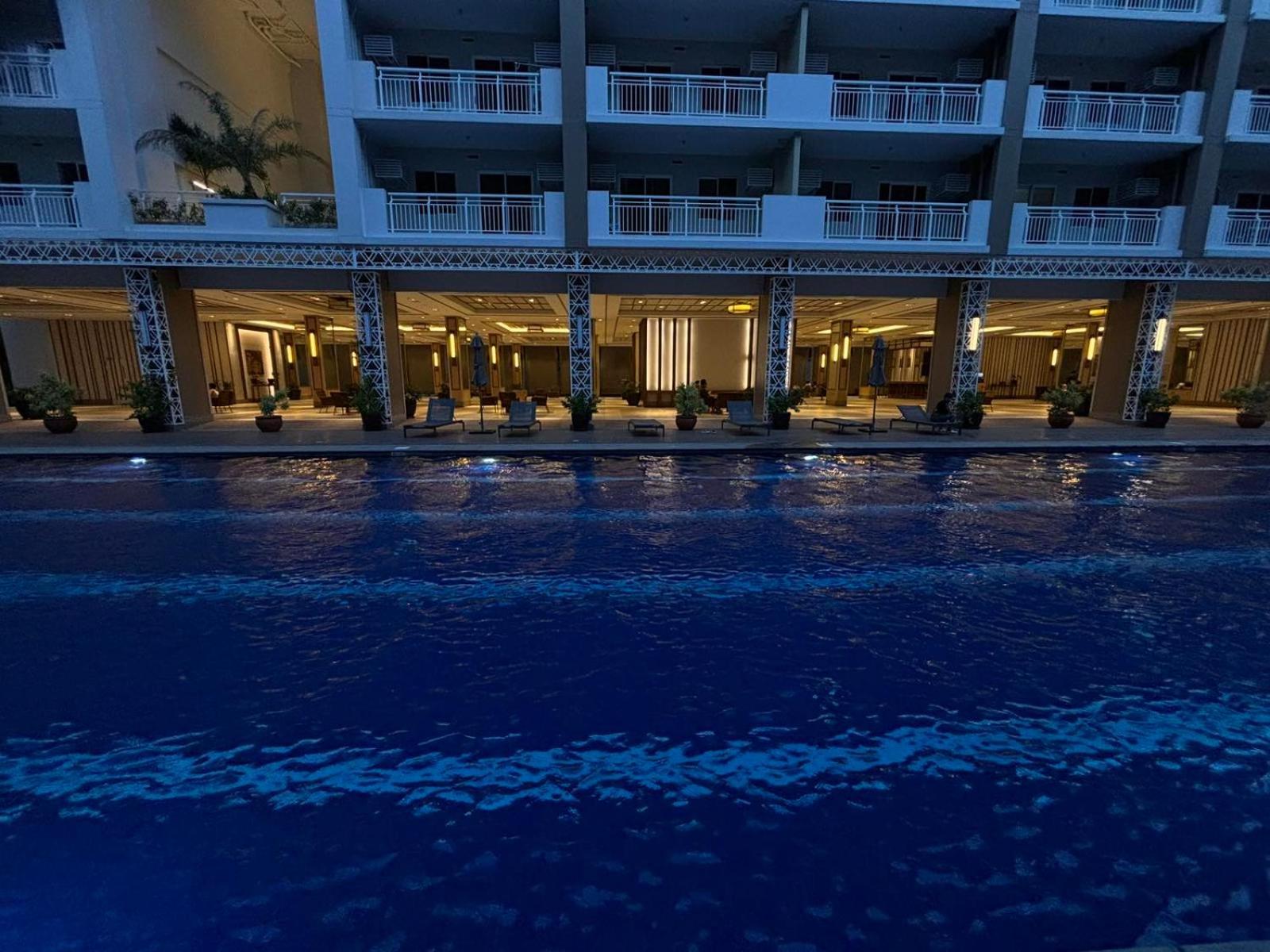 2 Bedroom Condo Unit Near Sm Bf & Naia At The Atherton By Dmci With 2 Balcony Paranaque City Экстерьер фото