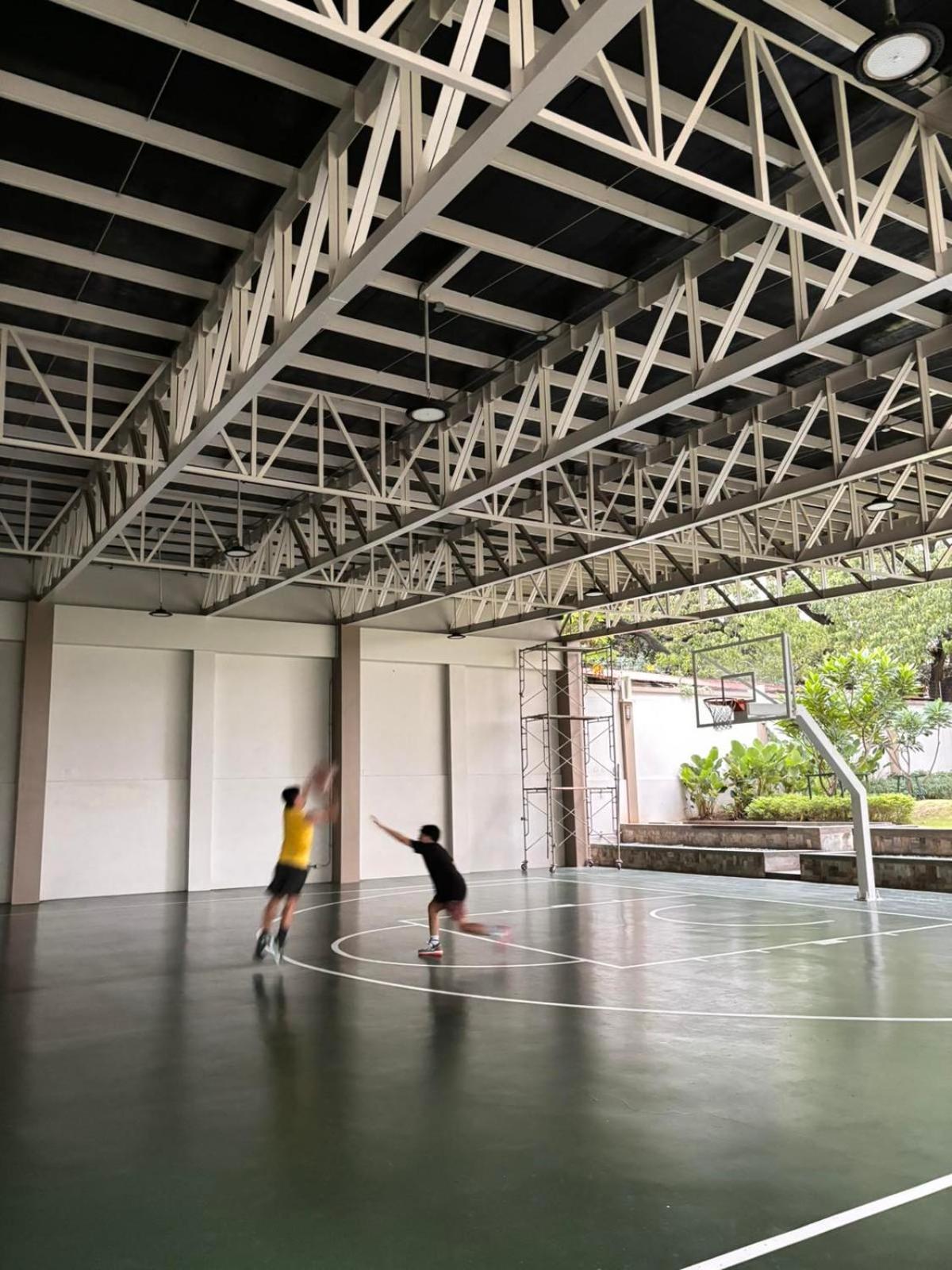 2 Bedroom Condo Unit Near Sm Bf & Naia At The Atherton By Dmci With 2 Balcony Paranaque City Экстерьер фото